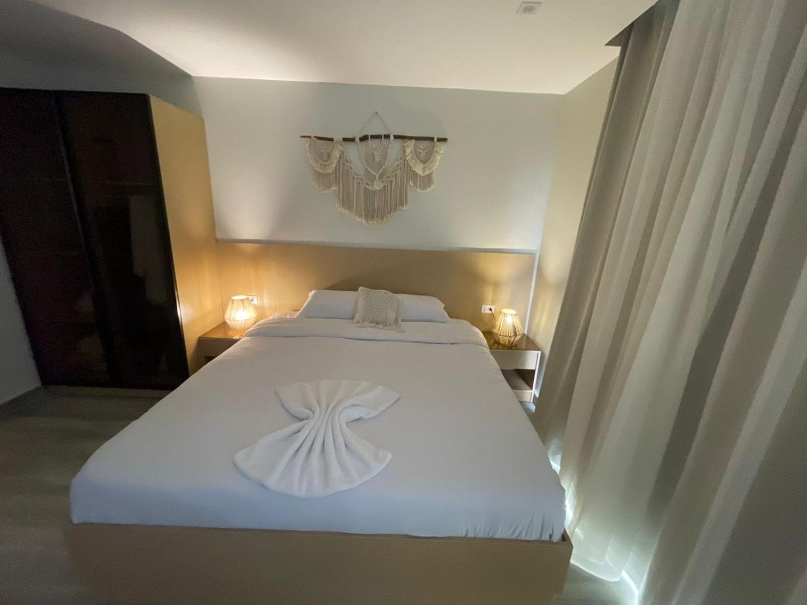 Diyar Pyramids Inn Kafret el-Gabal Eksteriør billede