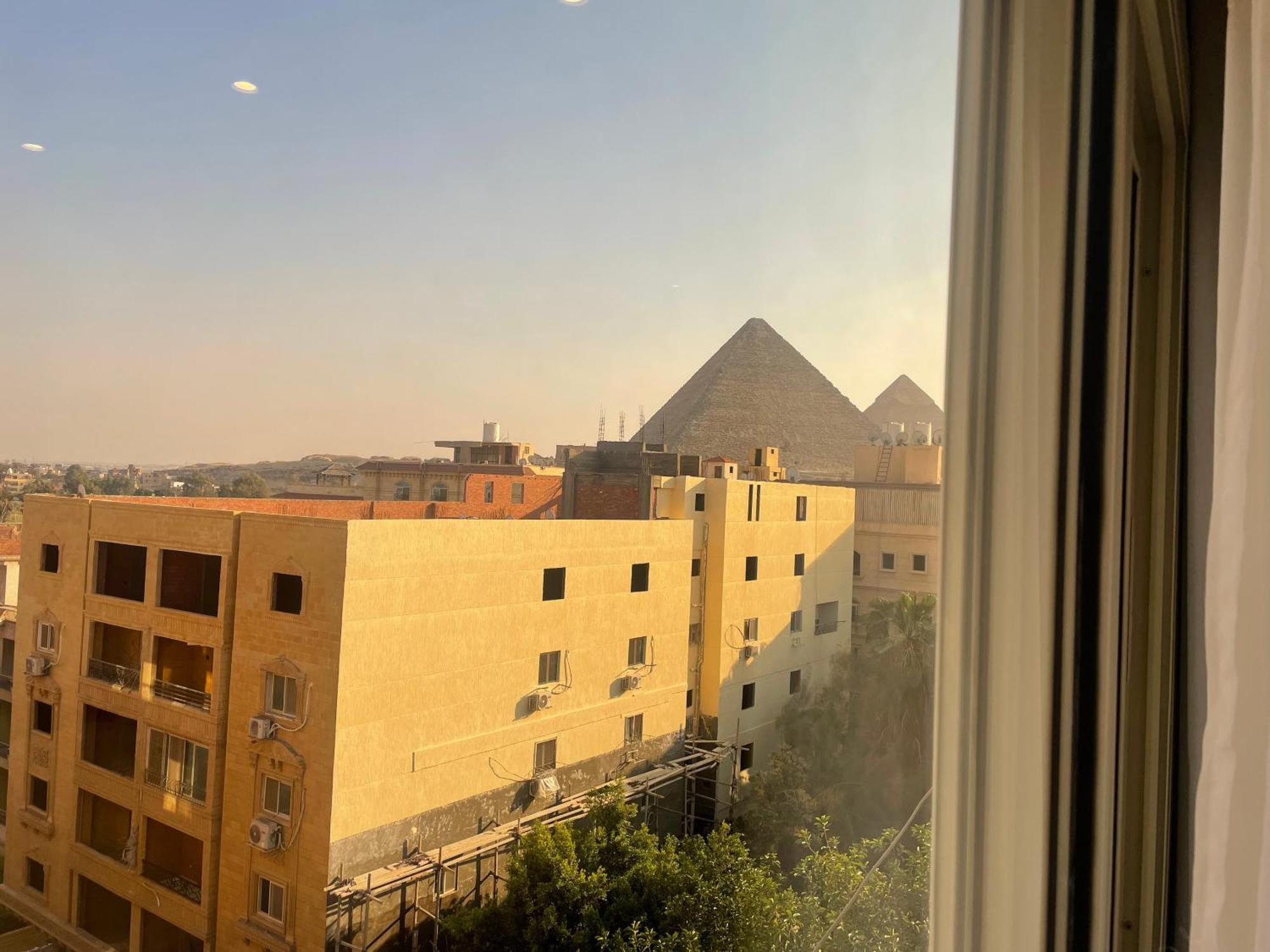 Diyar Pyramids Inn Kafret el-Gabal Eksteriør billede